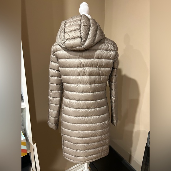 Aritzia TNA Bontanie Puffer Jacket - Picture 3 of 9